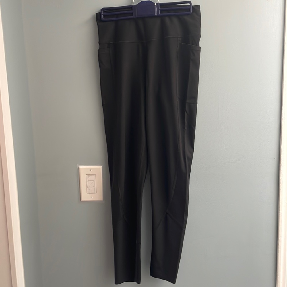 Women’s Total Knockout Tight by VS